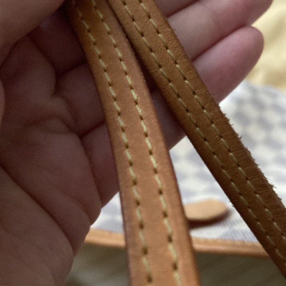 Louis Vuitton Damier Azur Neverfull MM - Picture 10 of 16